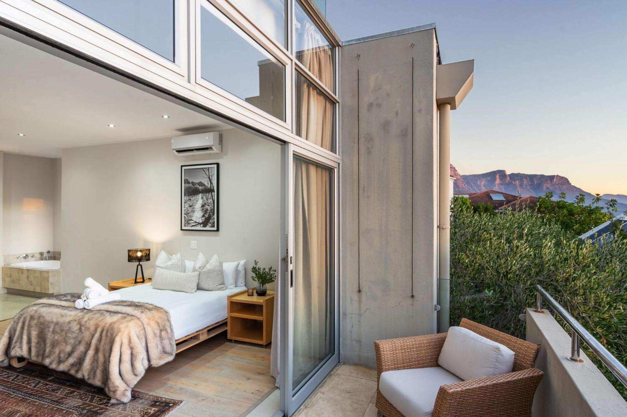 Serene Living On The Grange By Host Agents *
